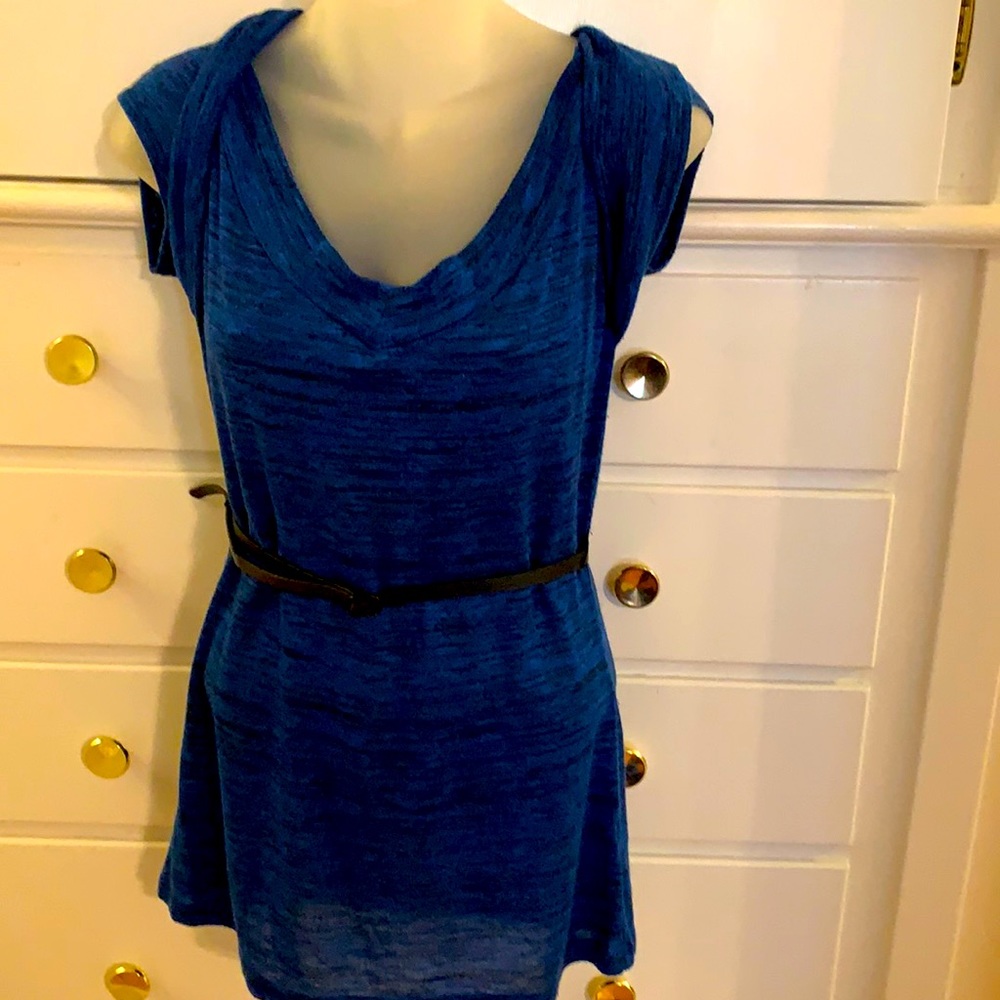 Almost Famous Brand brand Blue with black top short sleeve top so stylish on!